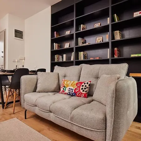 Modern 2br Galata-taksim Area Near Metro Стамбул