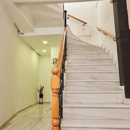 Modern 2br Galata-taksim Area Near Metro Стамбул