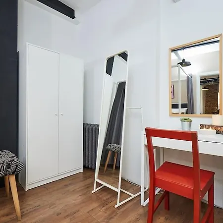 Stunning 2br 1 Min Metro&galata Apartment