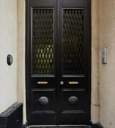 Modern 2br Galata-taksim Area Near Metro Apartmán *