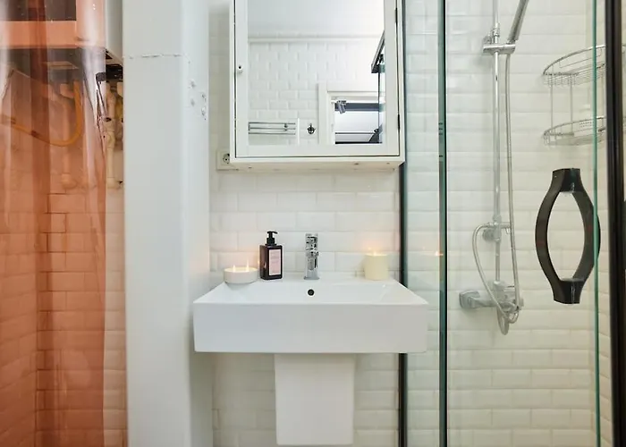 Modern 2br Galata-taksim Area Near Metro Apartmán *